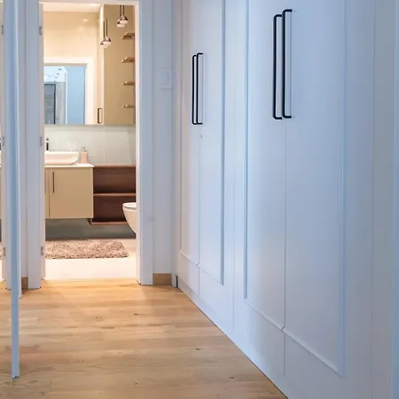 Donner Luxury Апартаменты *